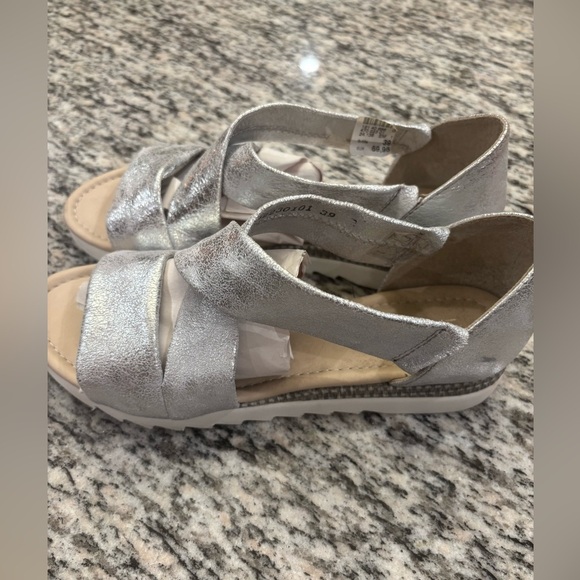 Silver Metallic Slip-On Sandals with Wide Straps - Picture 5 of 8
